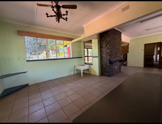 7 BEDROOM HOUSE FOR SALE IN VANDERBIJLPARK CW 6